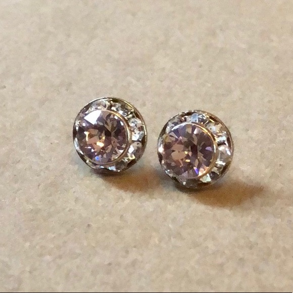 🎉LAST PAIR Host Pick⭐️ Champagne Rhinestone Studs - Picture 4 of 6